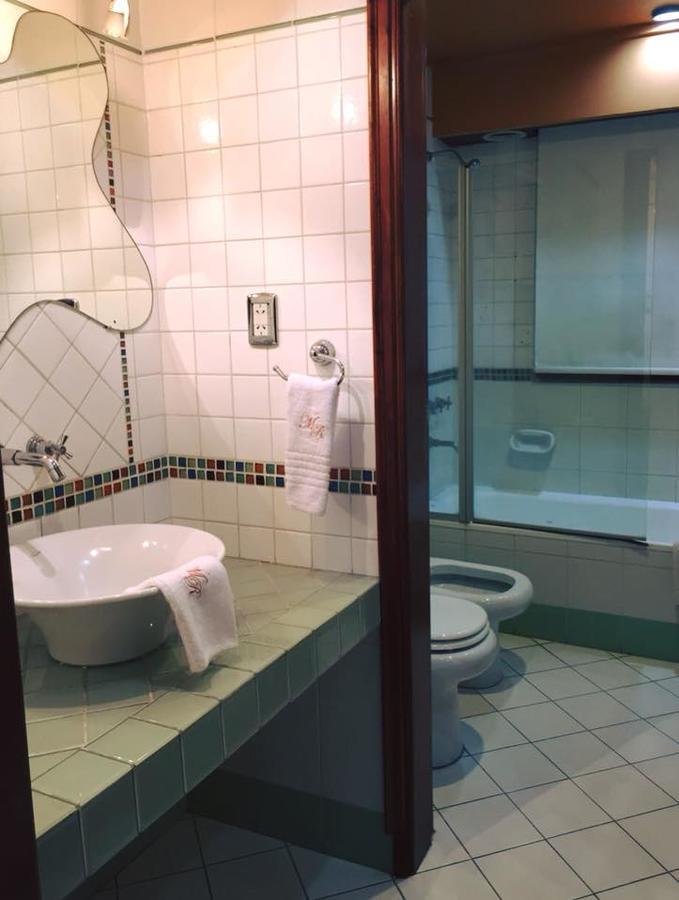 מונטה גרנדה Hotel Aeropuerto Ezeiza Casa De Mr מראה חיצוני תמונה